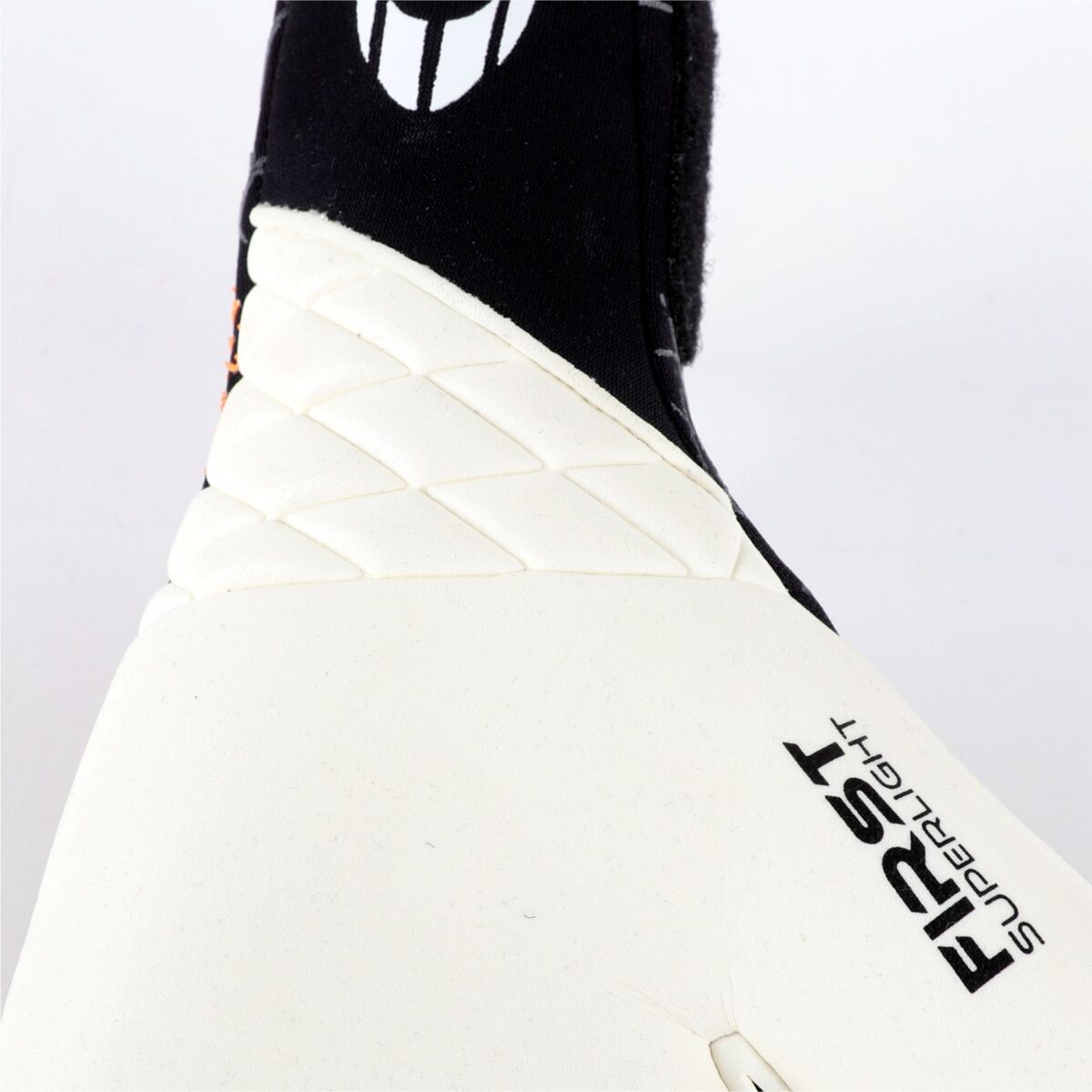 HO SOCCER FIRST SUPERLIGHT EVO TALLA 8-9-10